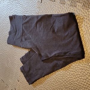 Never worn- slimming full length legging